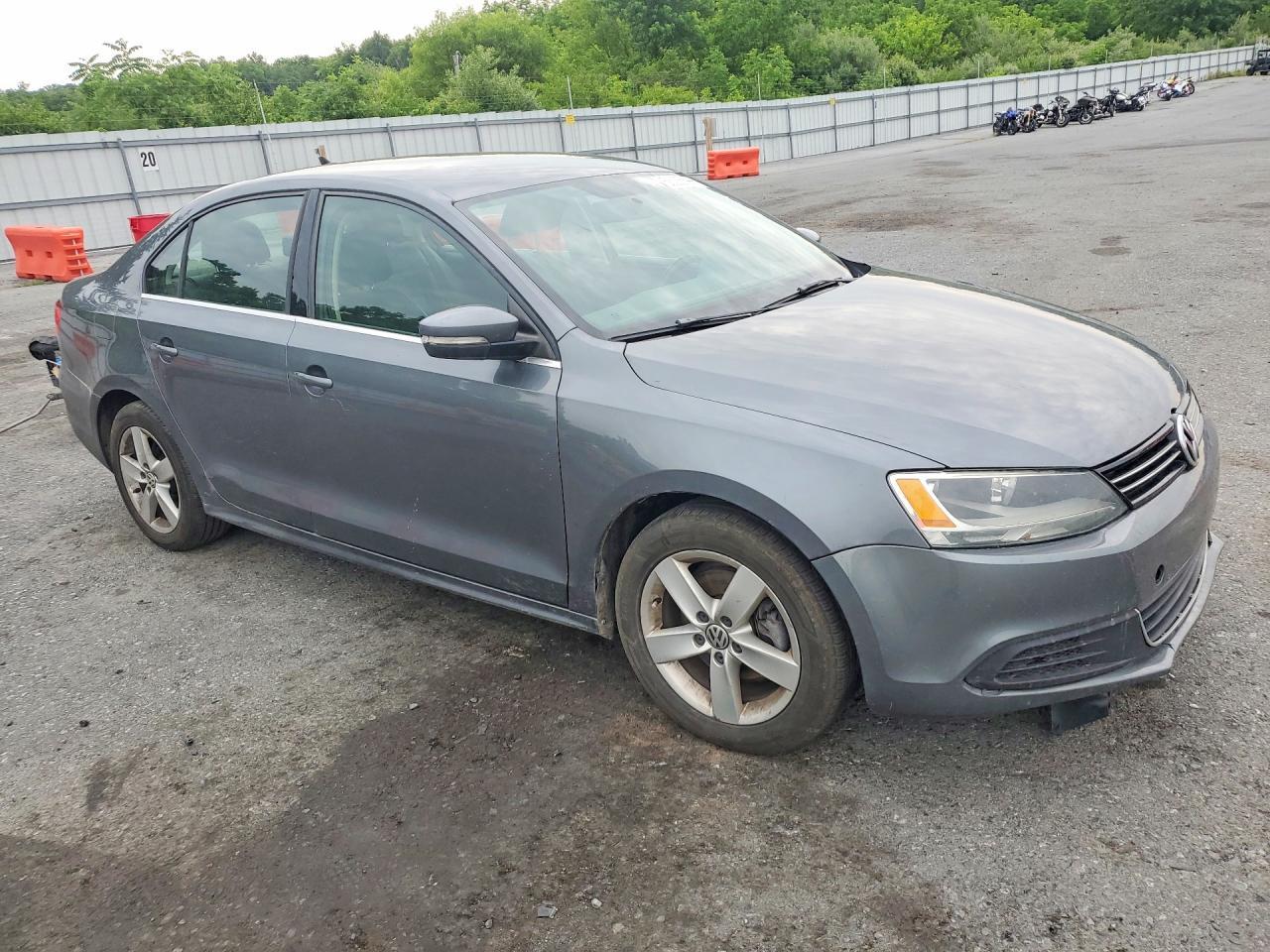 2014 Volkswagen Jetta Tdi - Image 4