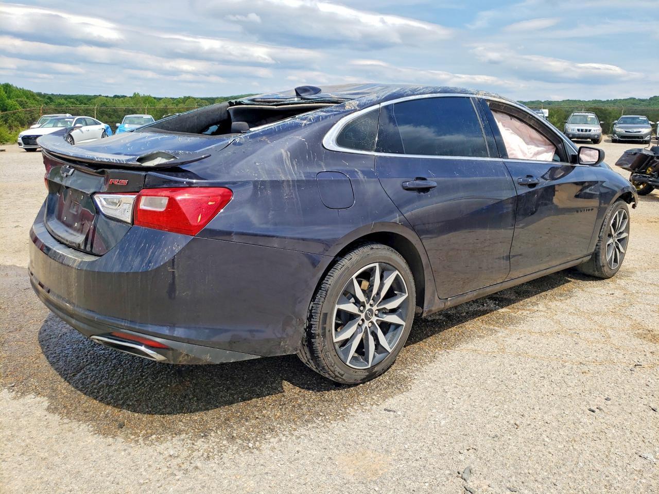 2022 Chevrolet Malibu Rs - Фото 3