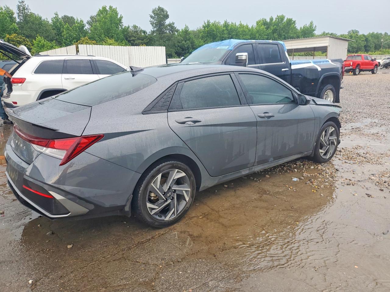 2025 Hyundai Elantra Sel Sport - Фото 3