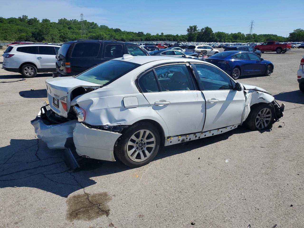 2007 BMW 328 Xi - Image 3