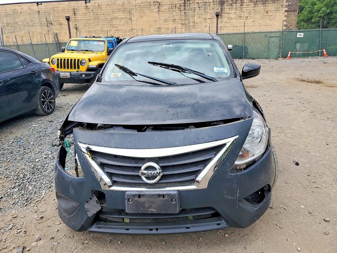 2017 Nissan Versa 1.6 S Plus - Фото 5