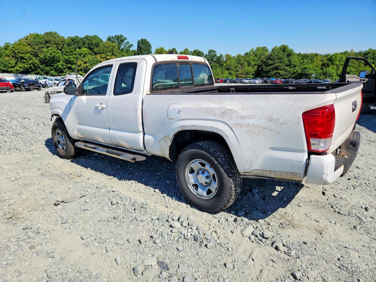 2016 Toyota Tacoma Sr - Фото 2