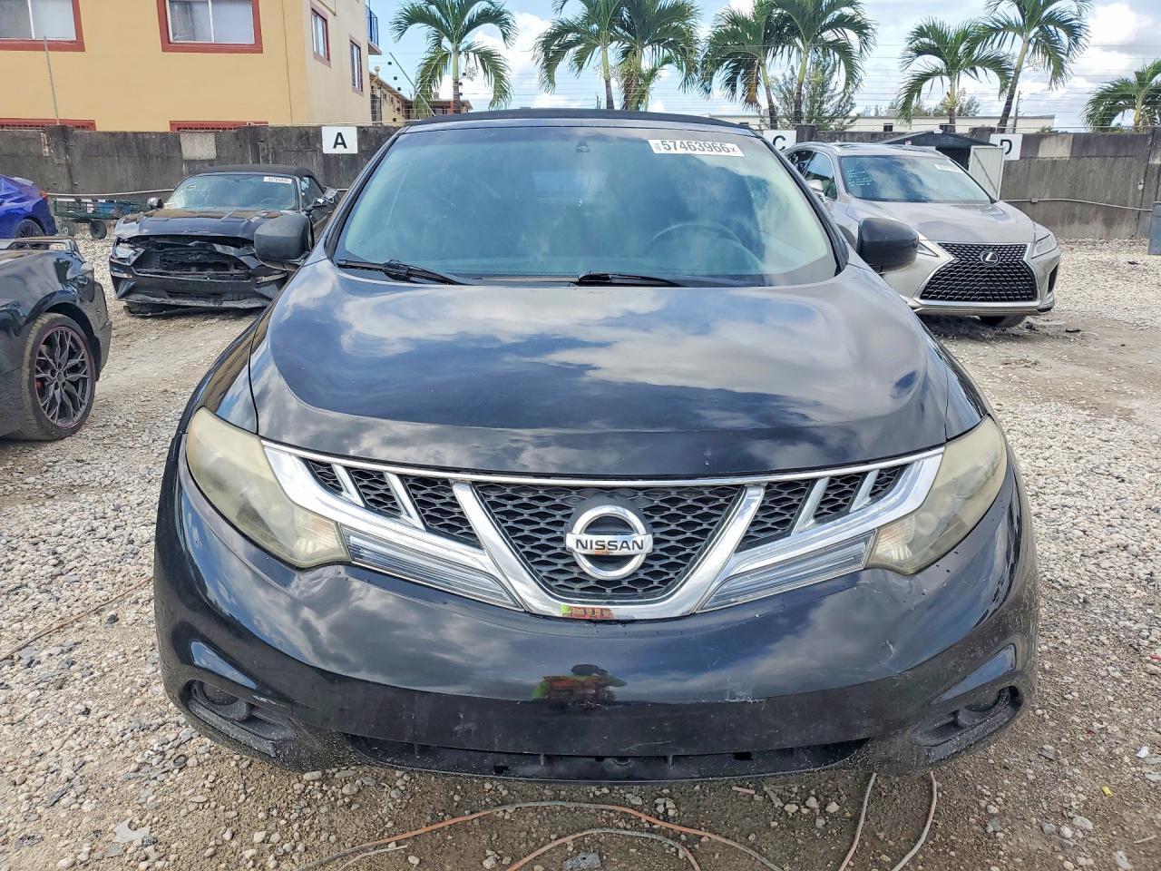 2011 Nissan Murano Crosscabriolet - Image 5