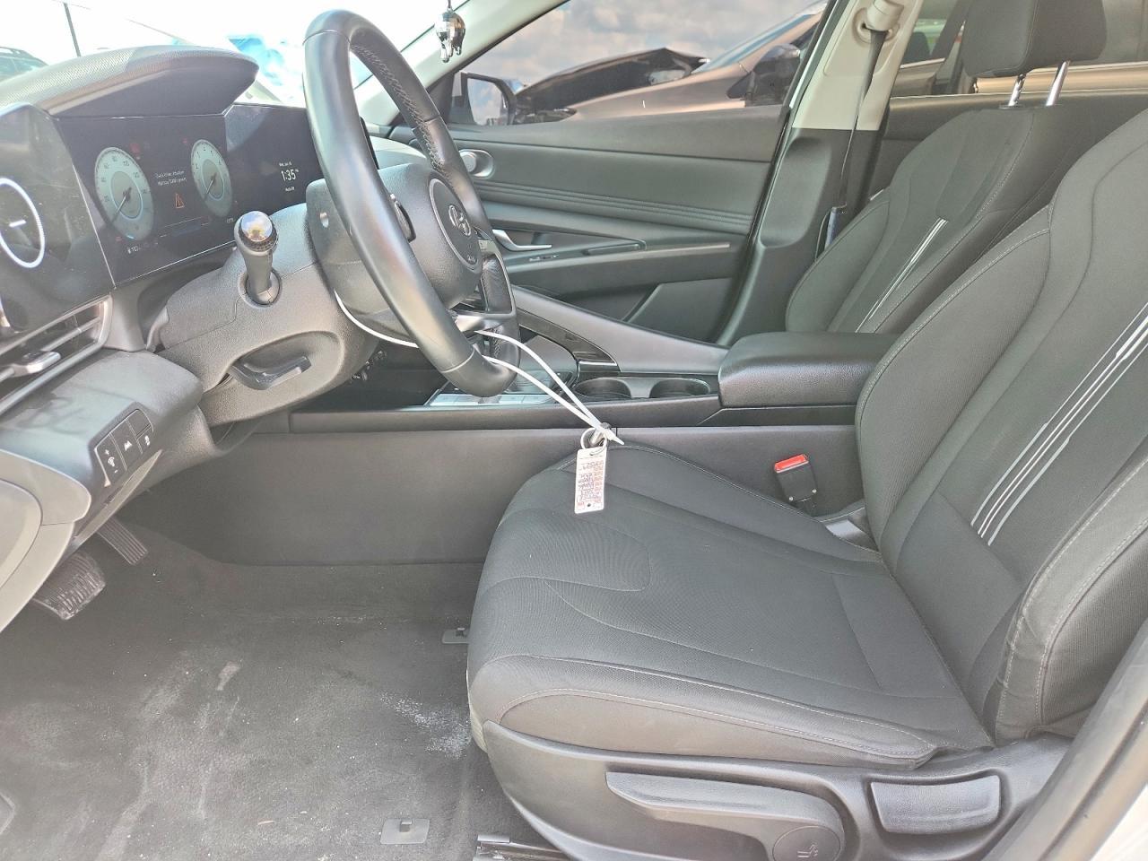 2023 Hyundai Elantra Sel - Image 7