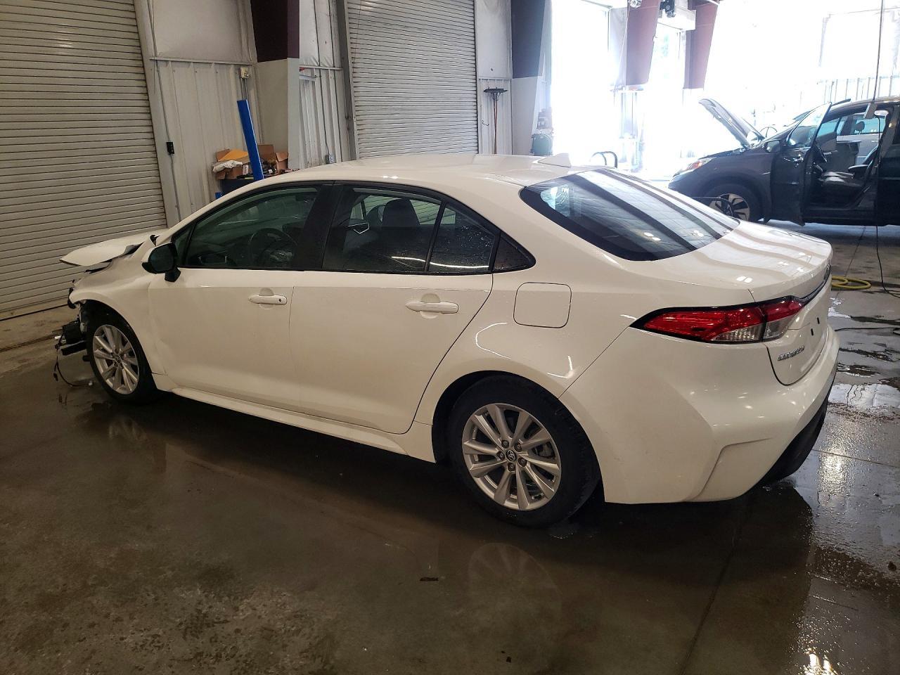2024 Toyota Corolla Le - Фото 2