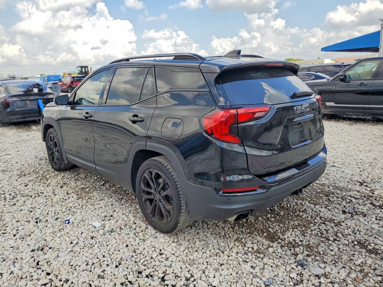 2020 GMC Terrain Slt - Image 2