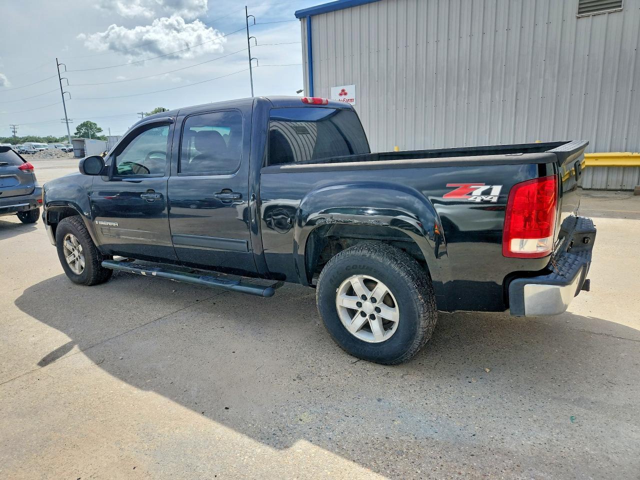 2008 GMC Sierra K1500 - Фото 2