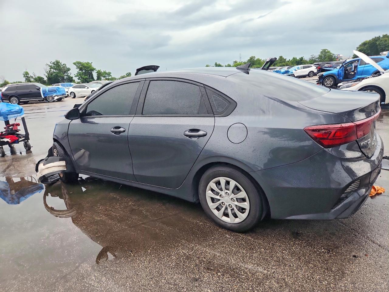 2023 Kia Forte Lx - Фото 2