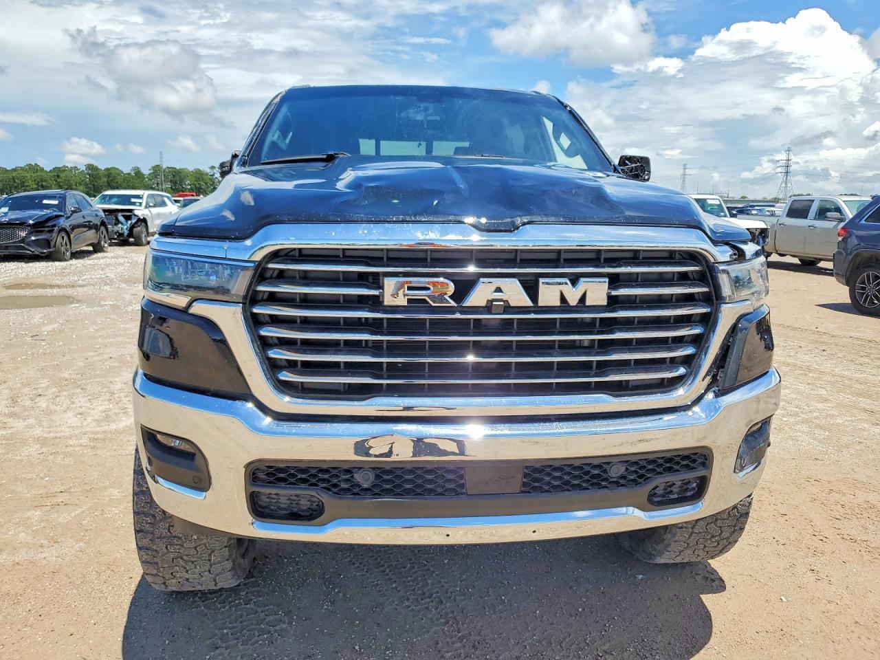 2026 Ram 1500 Laramie - Фото 5