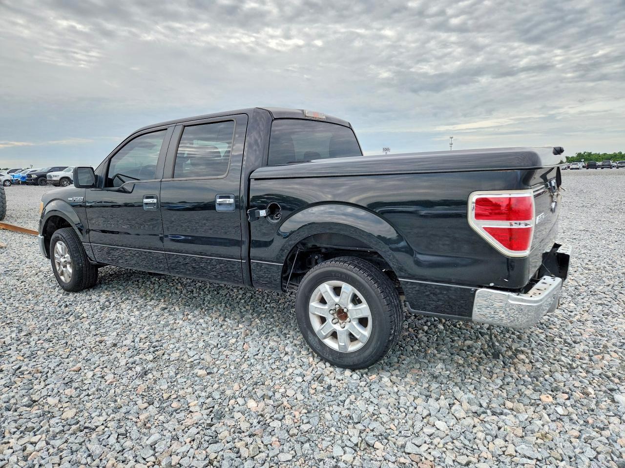 2014 Ford F150 Supercrew - Фото 2