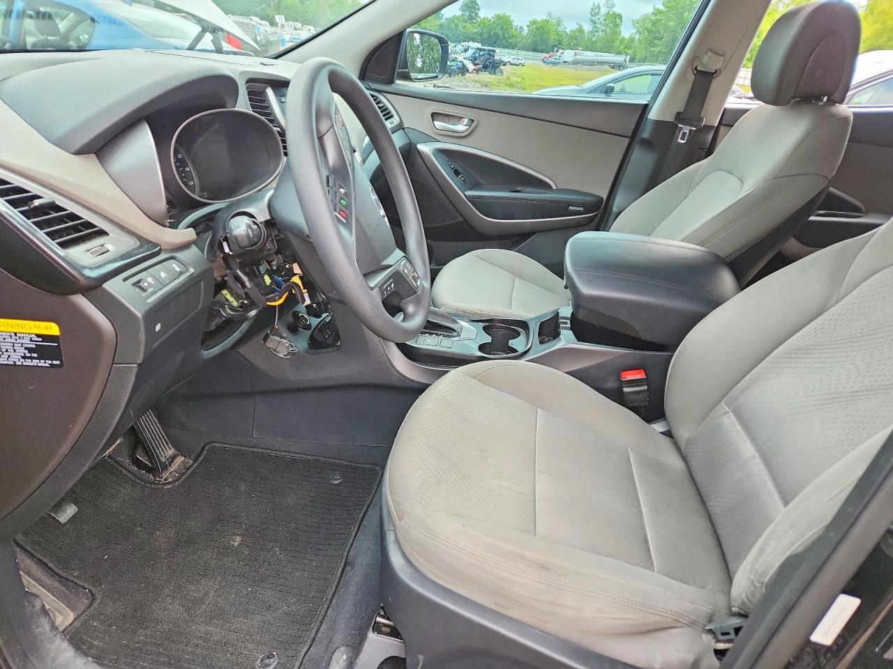 2015 Hyundai Santa Fe Sport 2.4L - Image 7