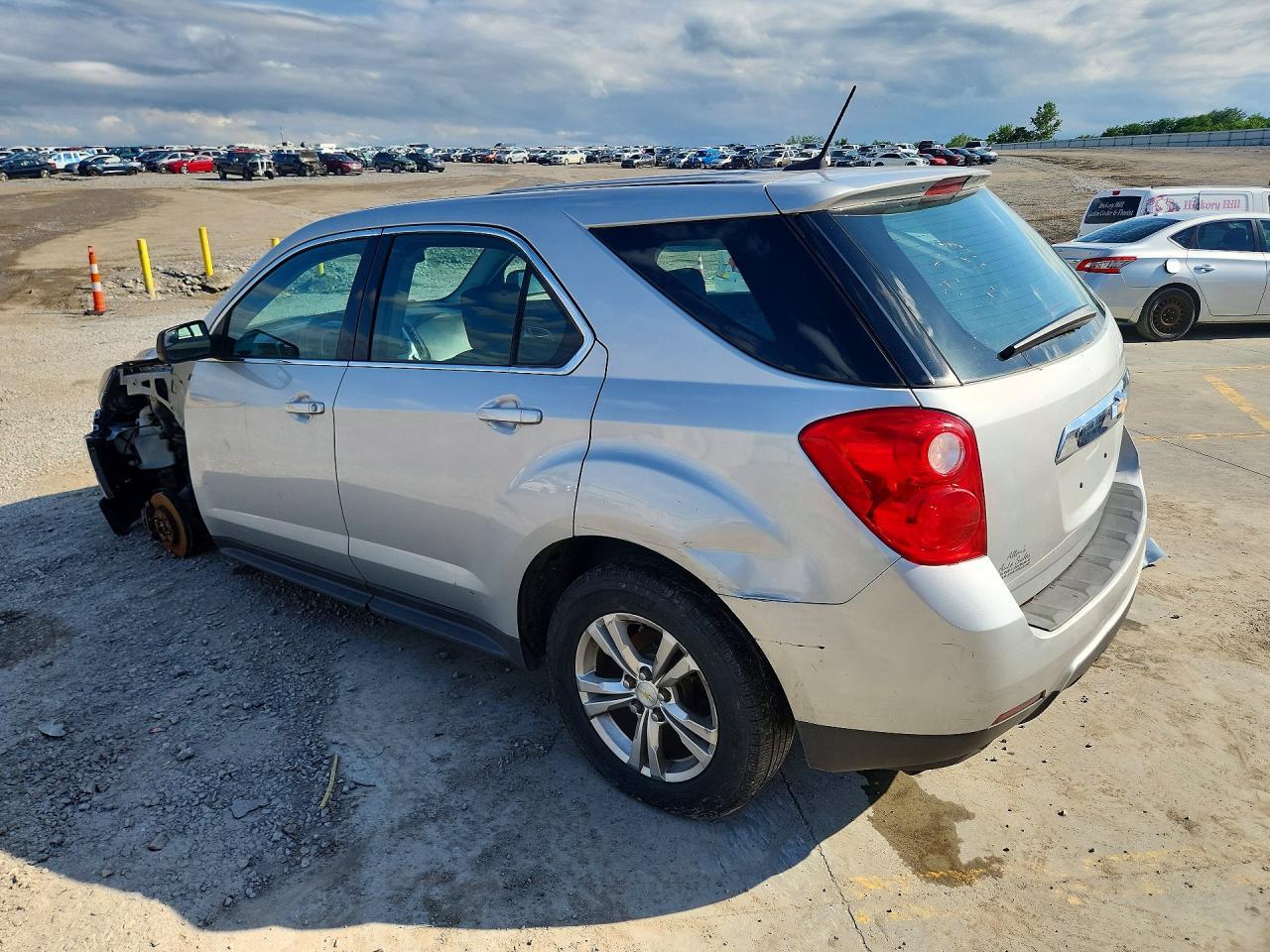 2014 Chevrolet Equinox - Фото 2