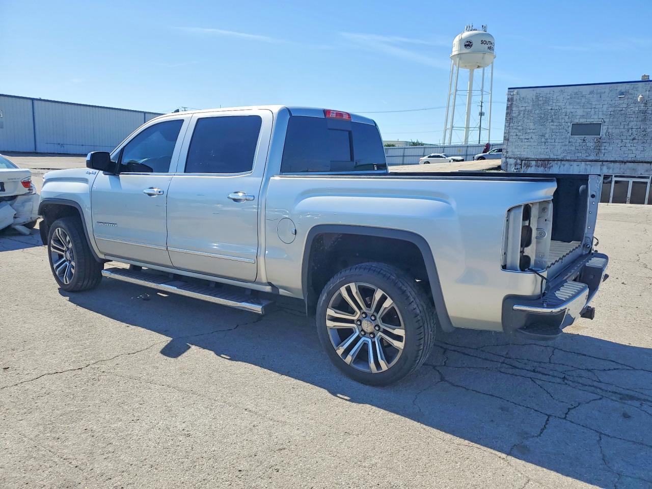 2018 GMC Sierra K1500 Slt - Image 2