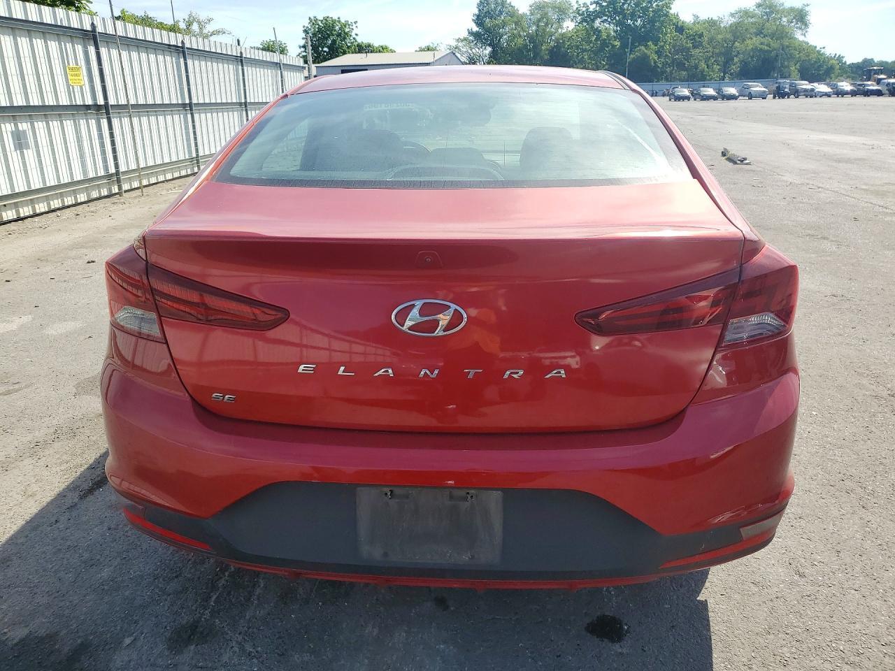 2020 Hyundai Elantra Se - Фото 6