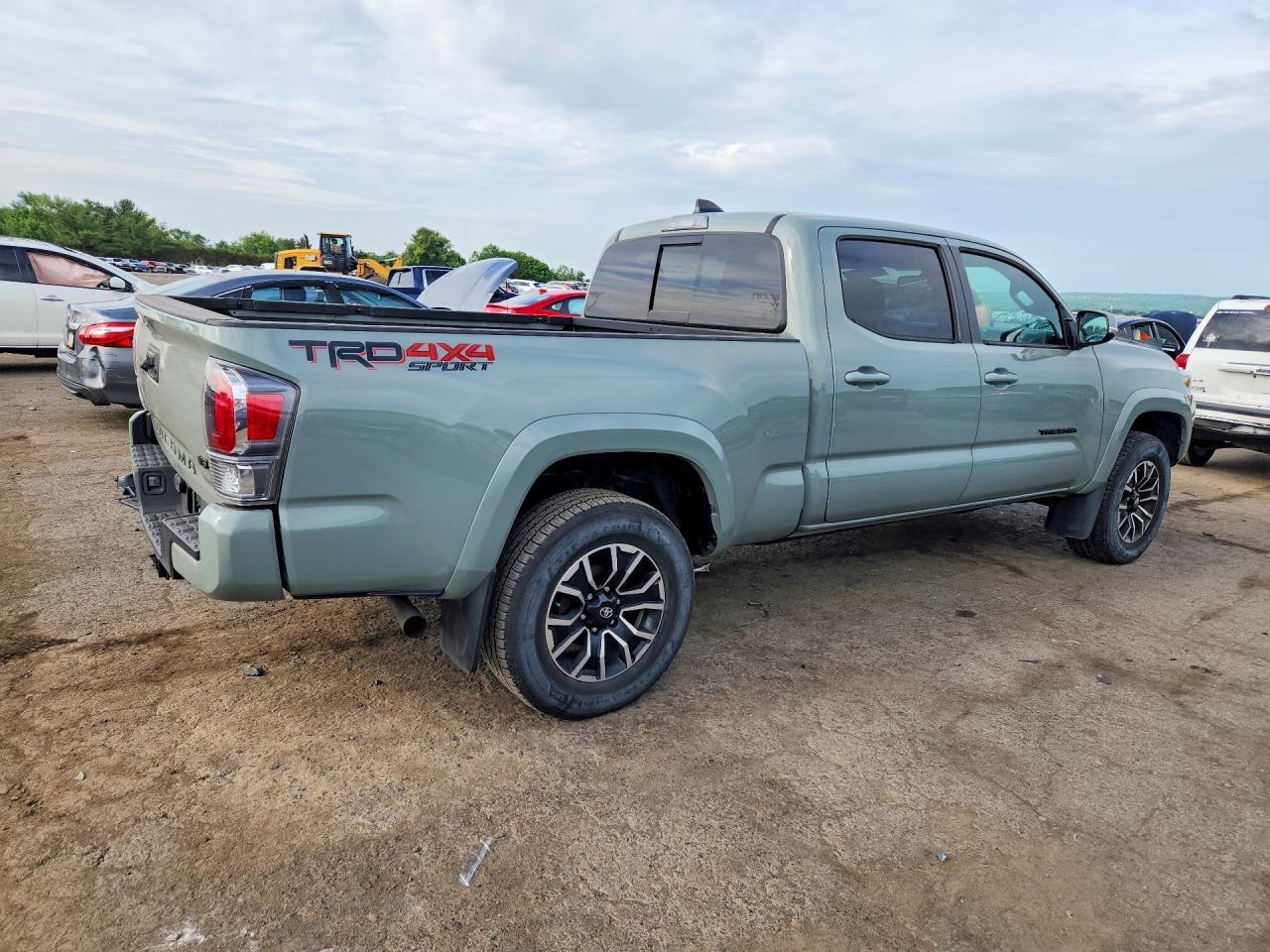 2023 Toyota Tacoma - Image 3