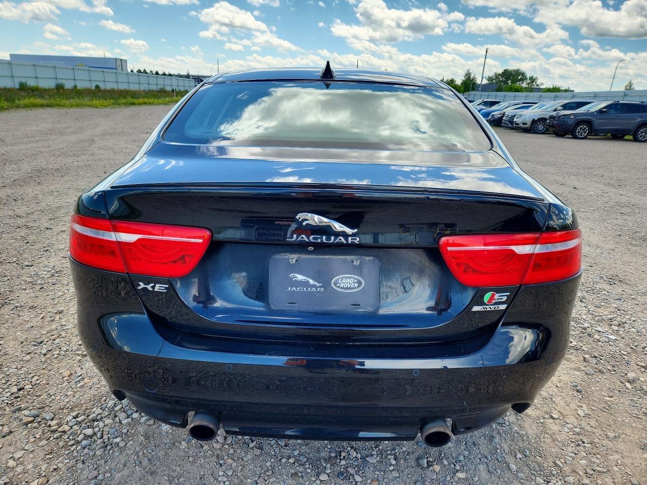 2018 Jaguar Xe S - Image 6