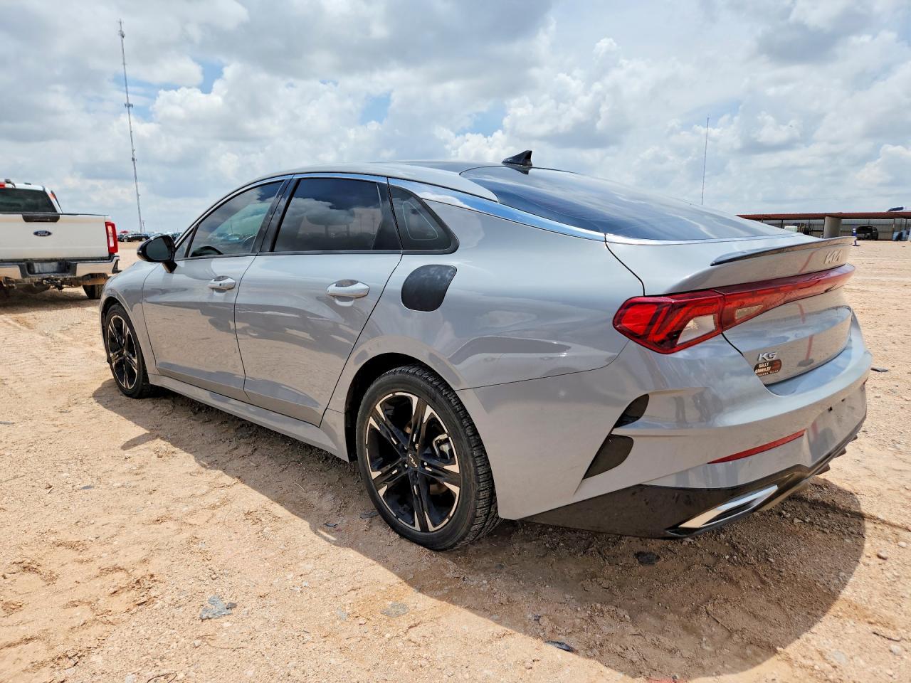 2022 Kia K5 Gt Line - Фото 2