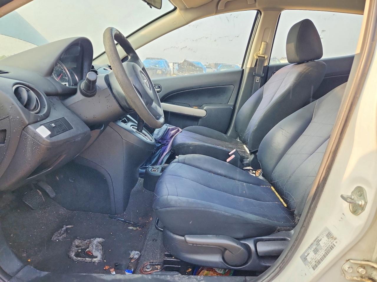 2013 Mazda Mazda2 - Фото 7