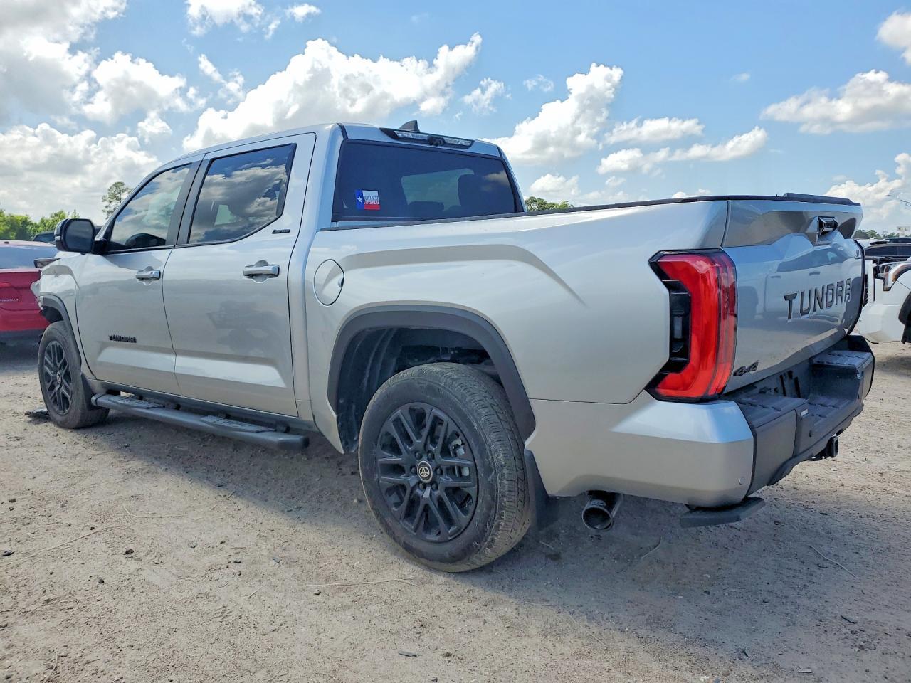 2025 Toyota Tundra - Фото 2