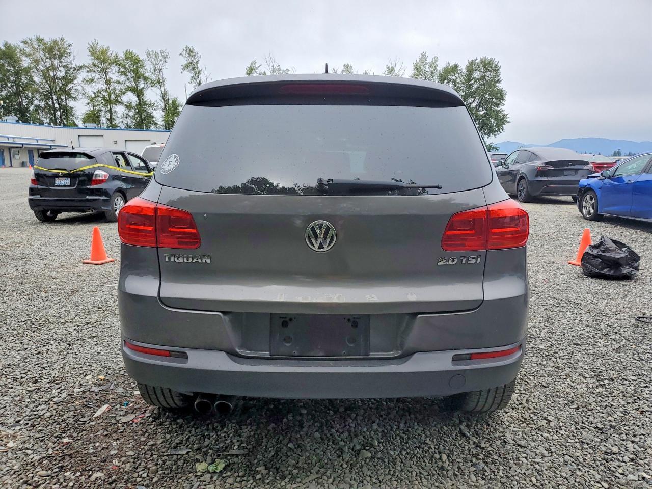 2012 Volkswagen Tiguan S - Фото 6
