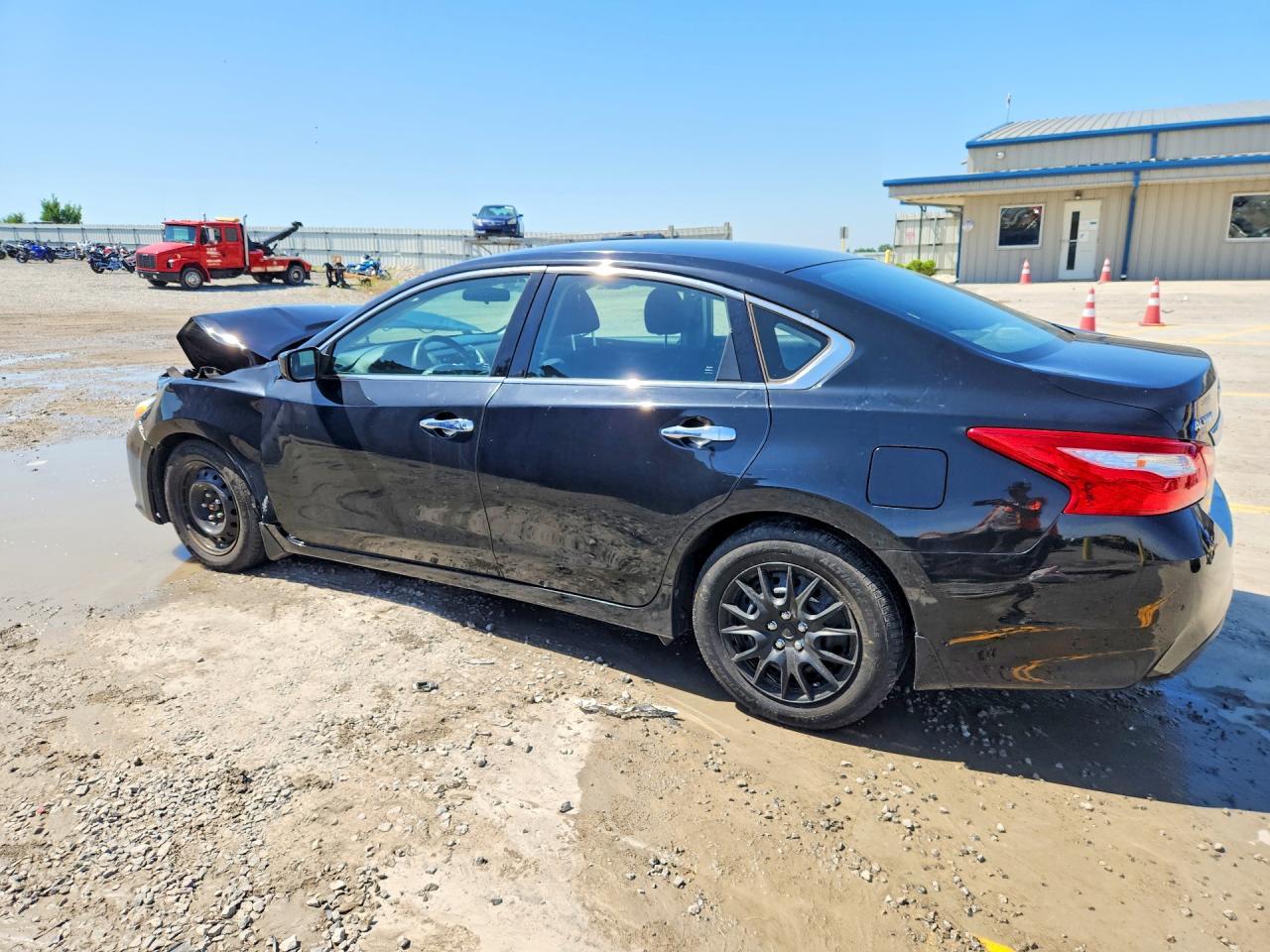 2017 Nissan Altima 2.5 S - Фото 2
