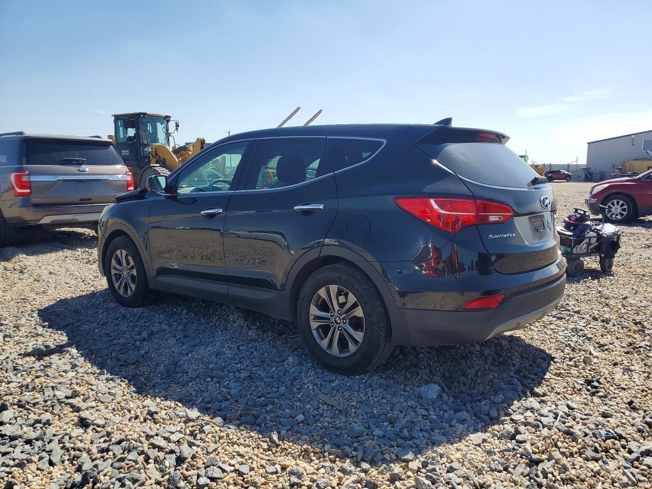 2015 Hyundai Santa Fe Sport - Image 2