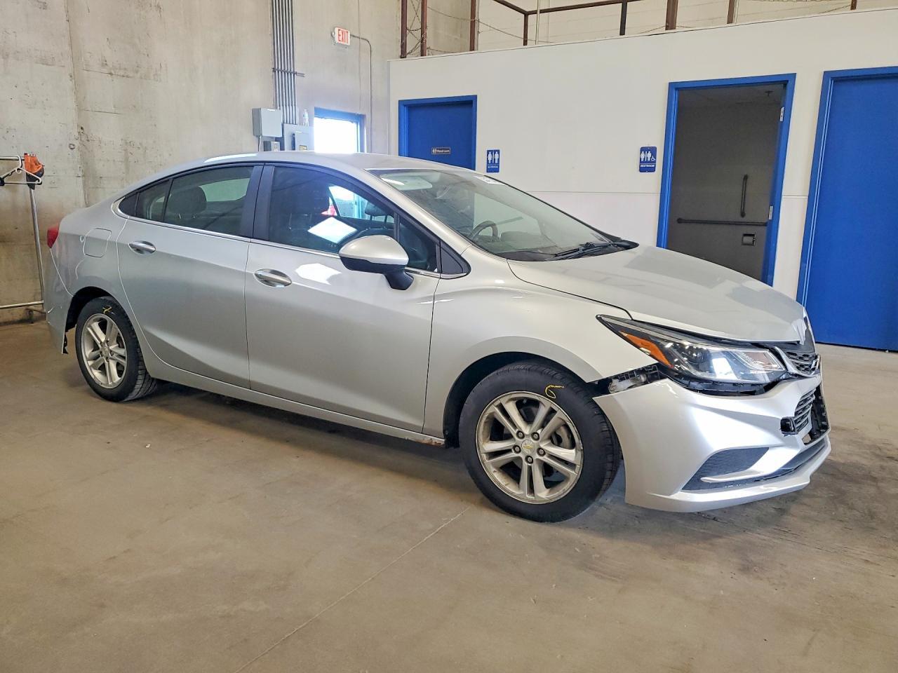 2017 Chevrolet Cruze Lt - Фото 4