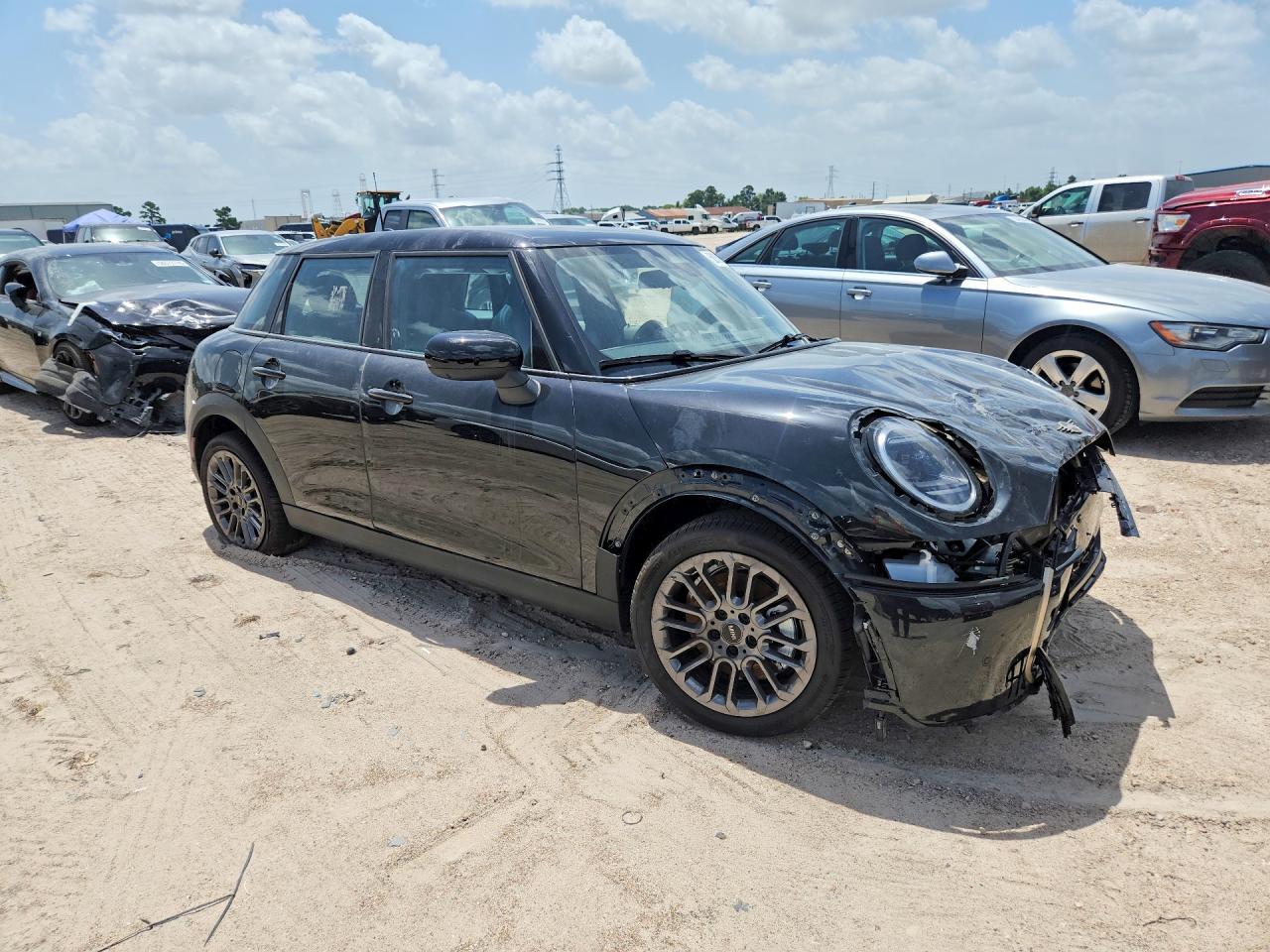 2026 Mini Cooper S - Image 4