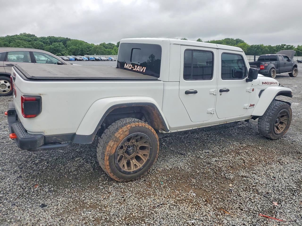 2024 Jeep Gladiator Mojave - Image 3