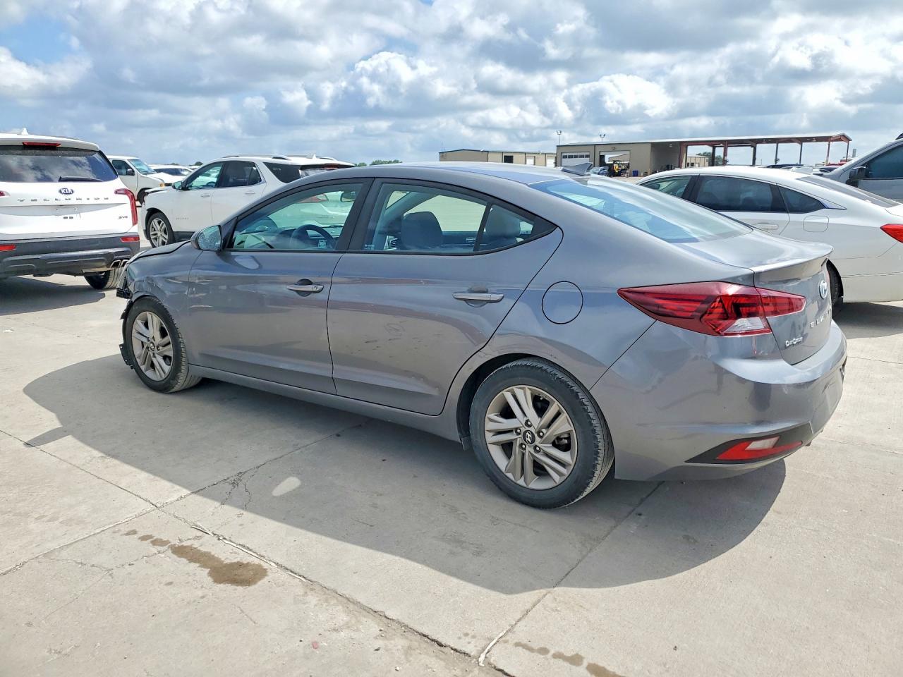 2019 Hyundai Elantra Sel - Фото 2