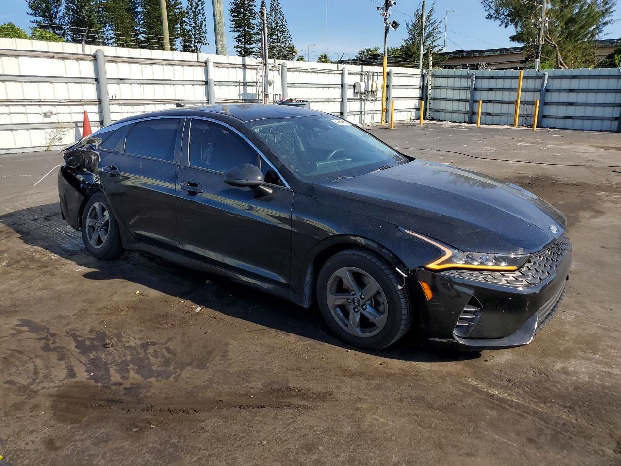 2021 Kia K5 Lxs - Image 4