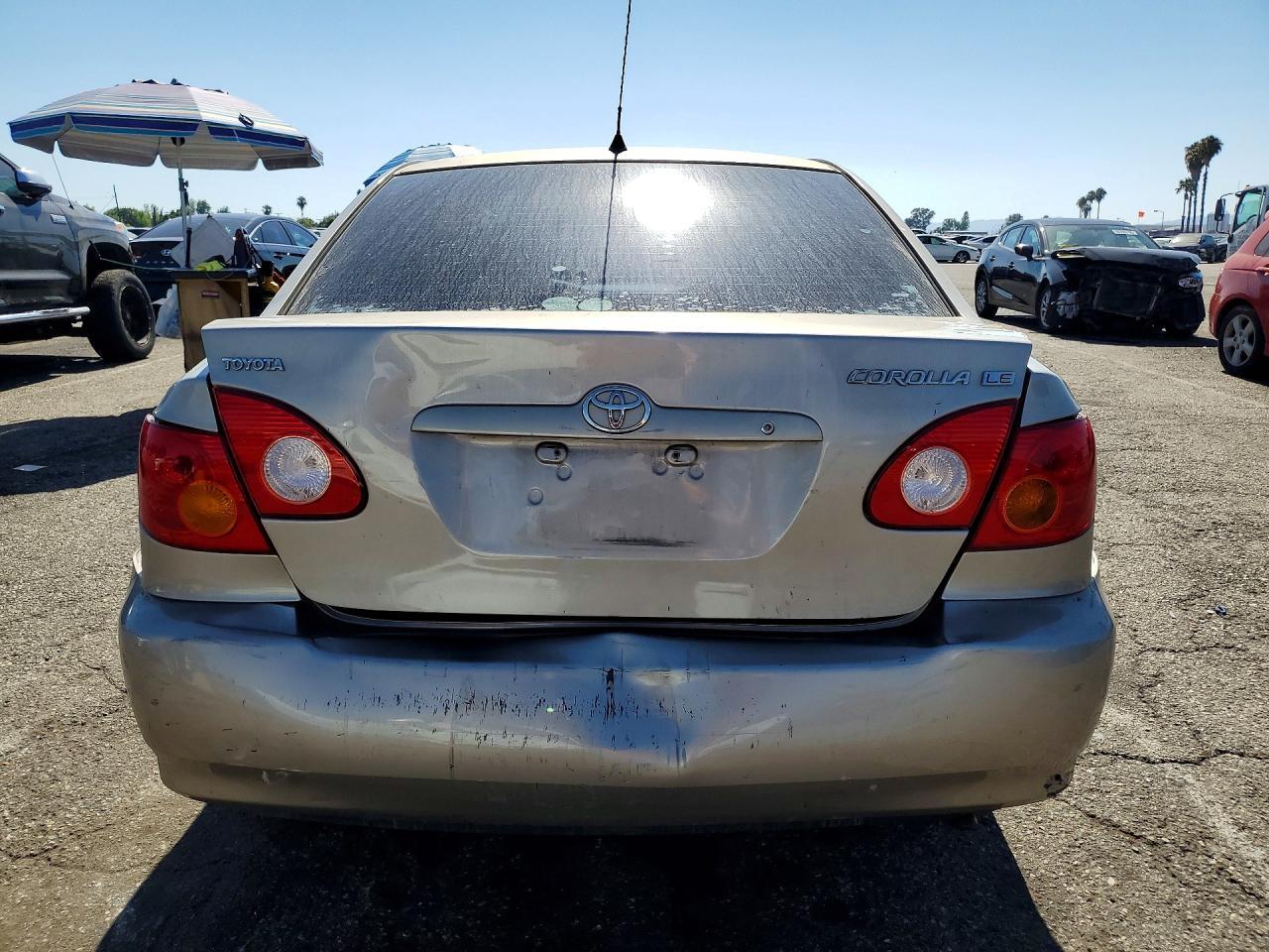 2004 Toyota Corolla Le - Image 6