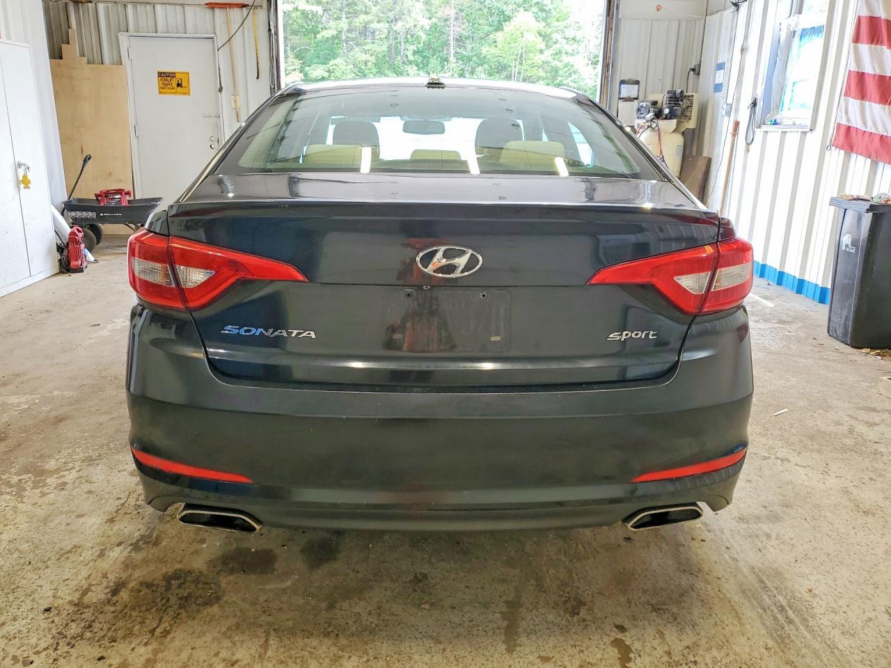 2015 Hyundai Sonata Sport - Image 6