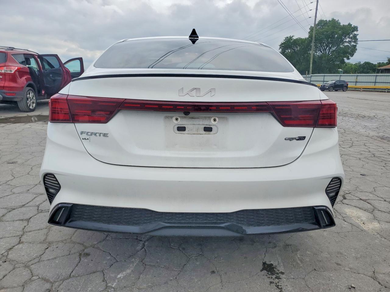 2024 Kia Forte Gt Line - Image 6