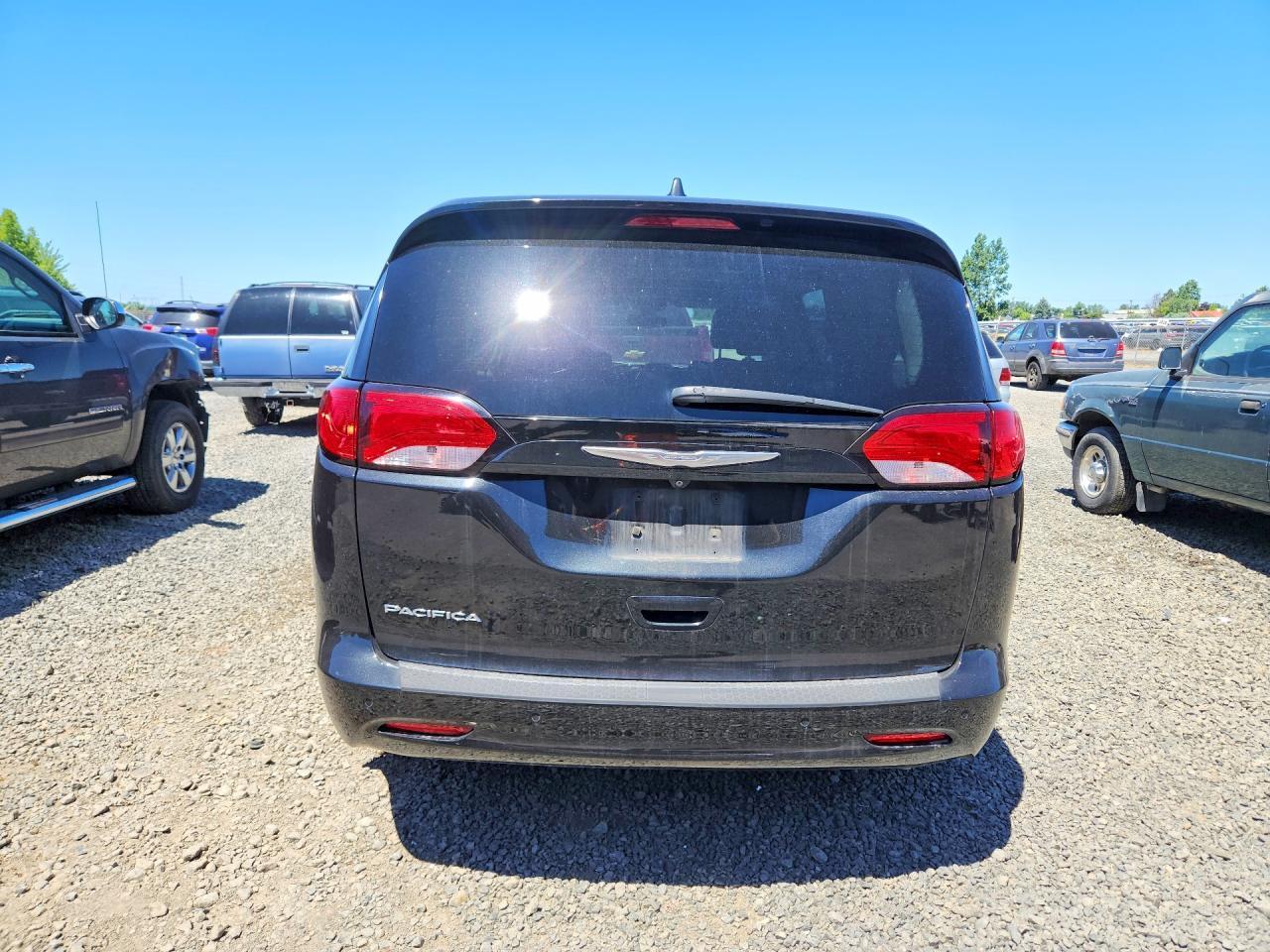 2017 Chrysler Pacifica Lx - Фото 6