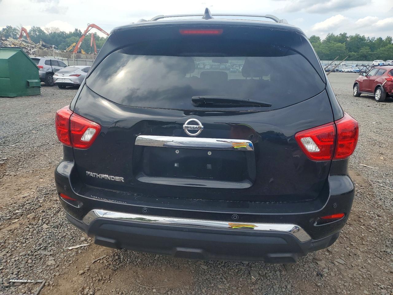 2019 Nissan Pathfinder S - Фото 6