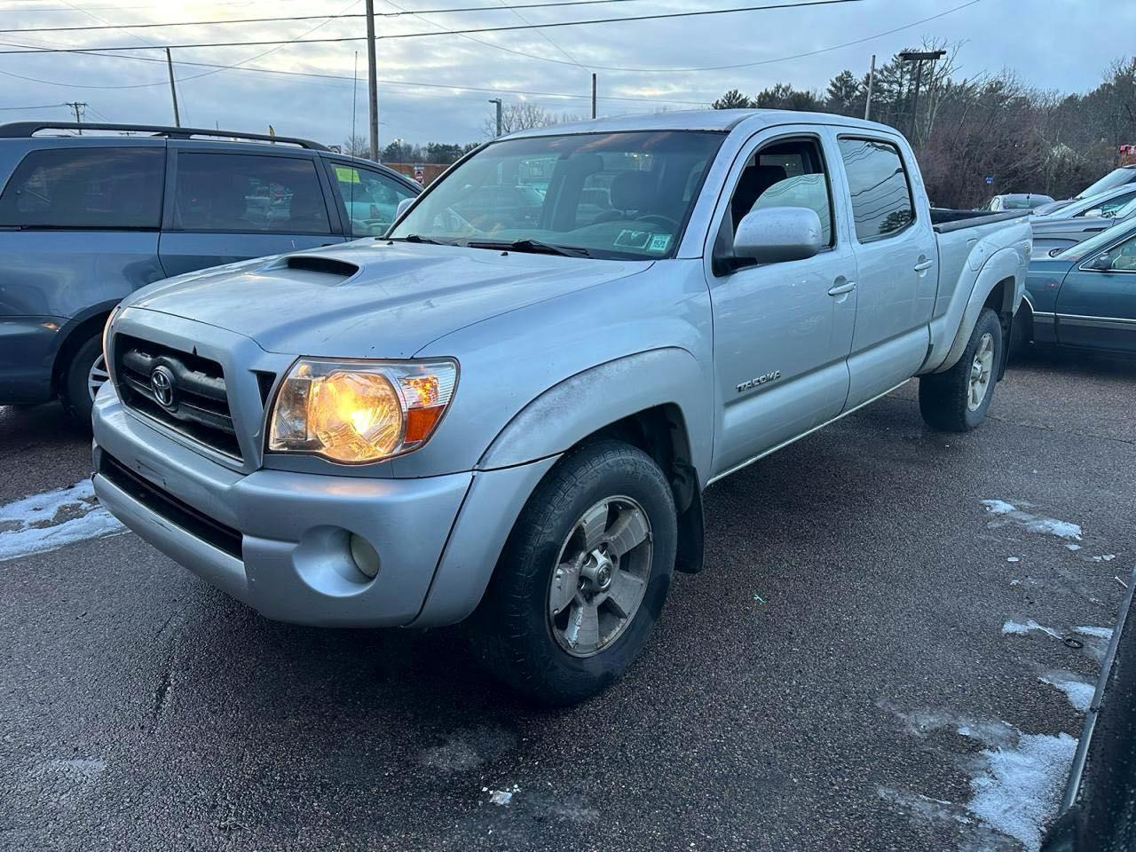 2006 Toyota Tacoma V6 - Фото 2