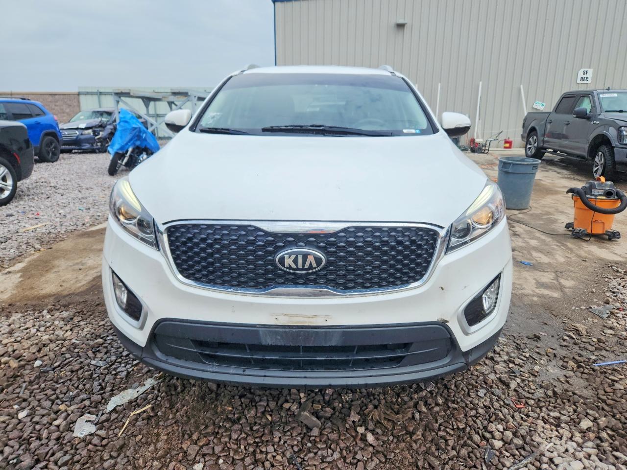 2017 Kia Sorento Lx - Image 5