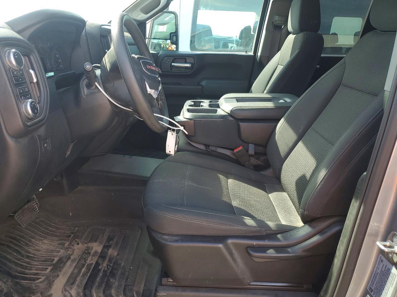 2024 GMC Sierra K2500 Heavy Duty - Image 7