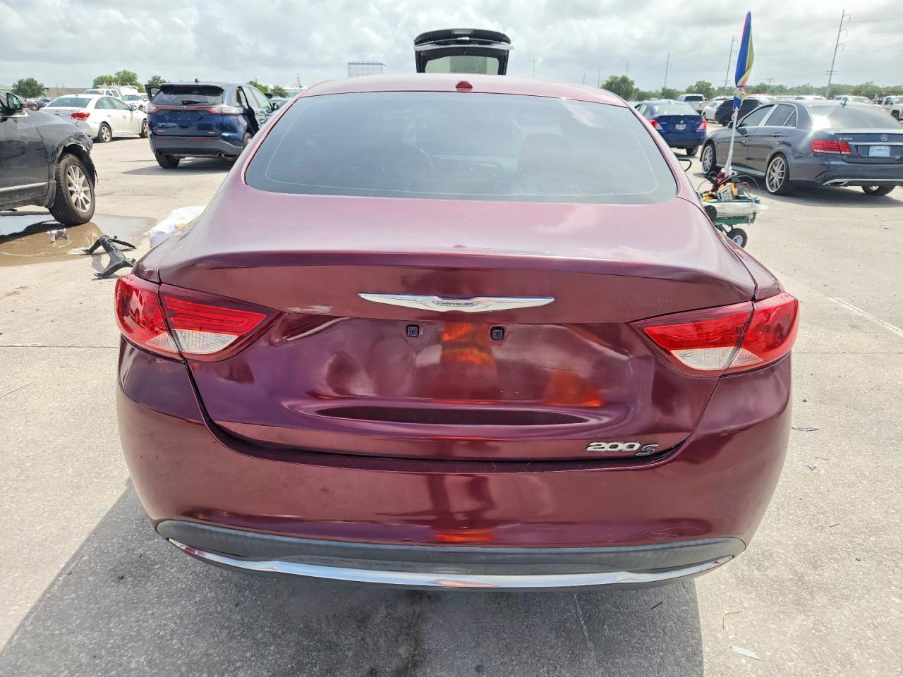 2015 Chrysler 200 S - Фото 6