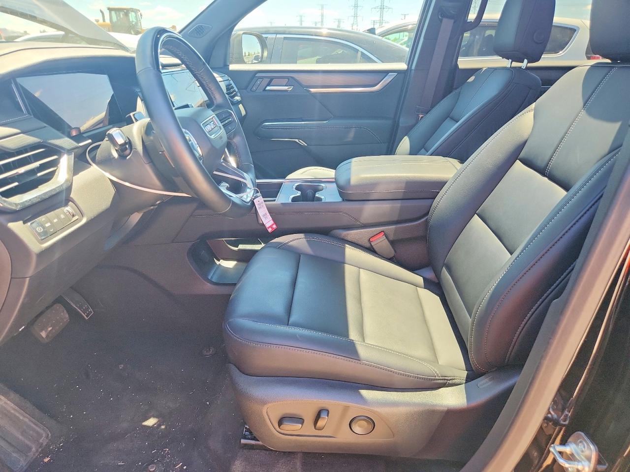 2025 GMC Acadia Elevation - Фото 7