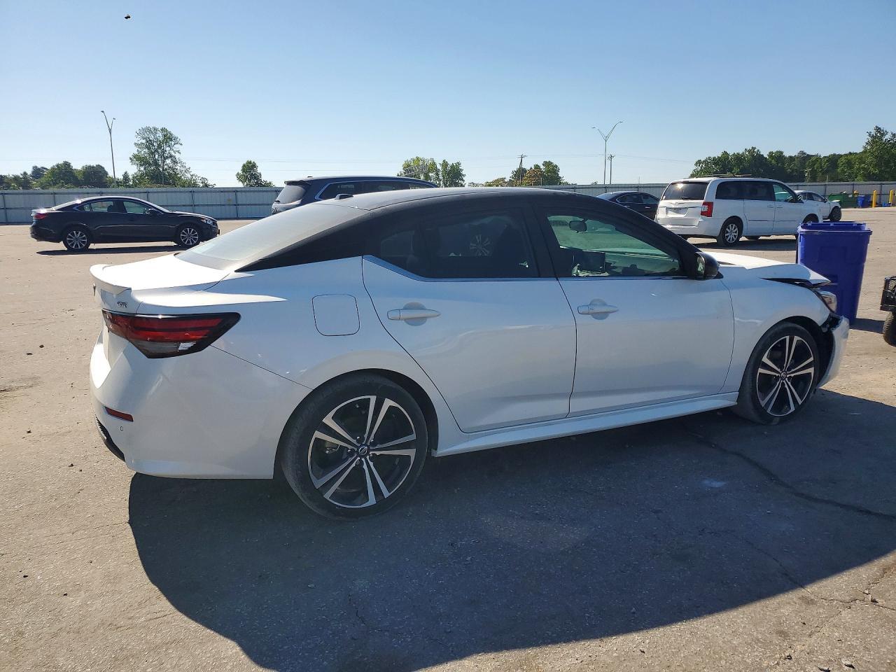 2023 Nissan Sentra Sr - Image 3