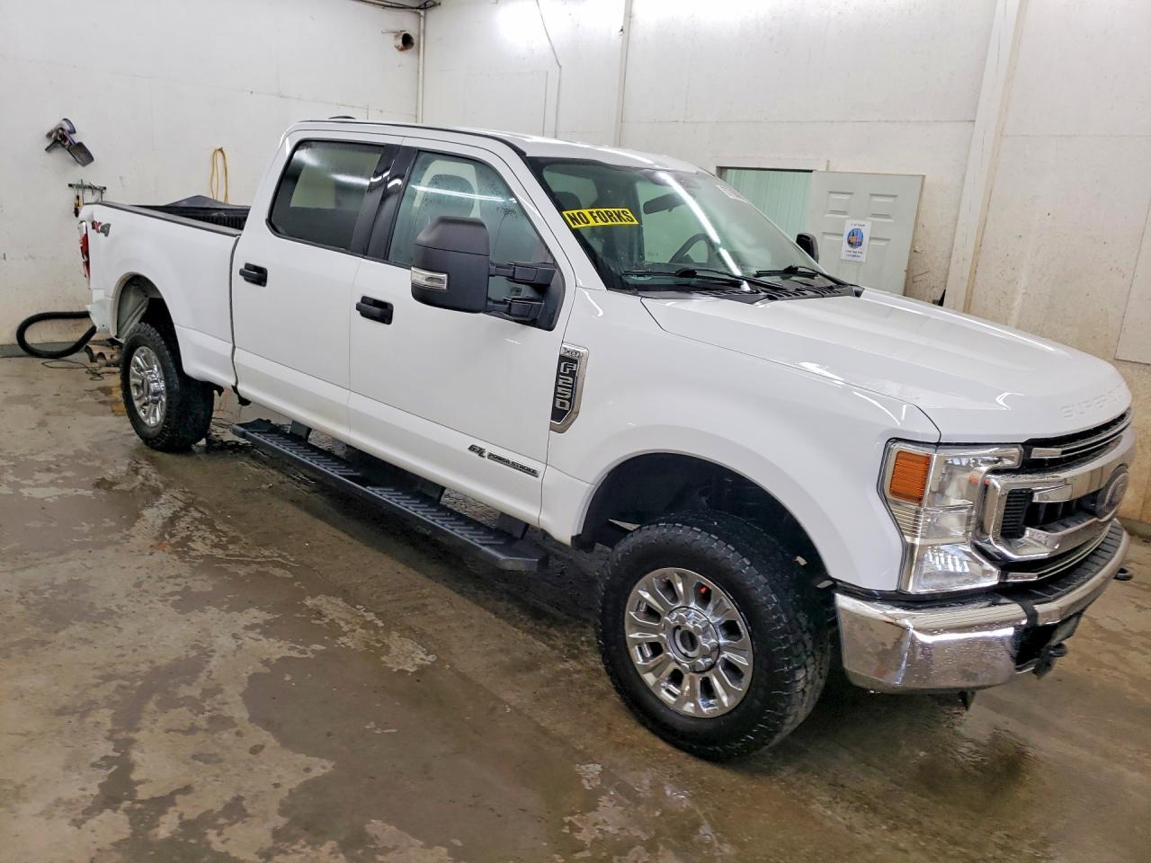 2022 Ford F250 Super Duty - Image 4
