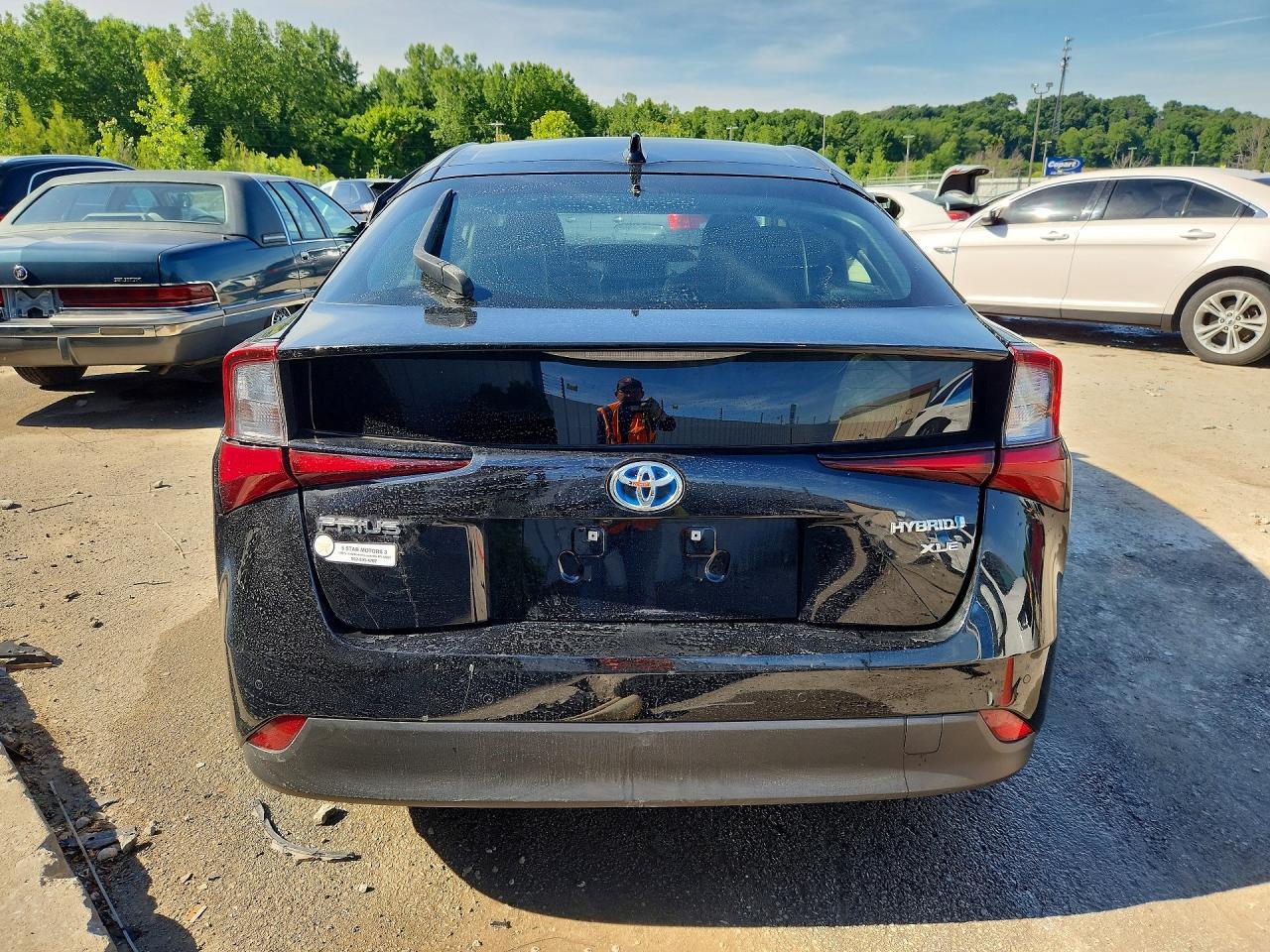 2021 Toyota Prius Xle - Image 6