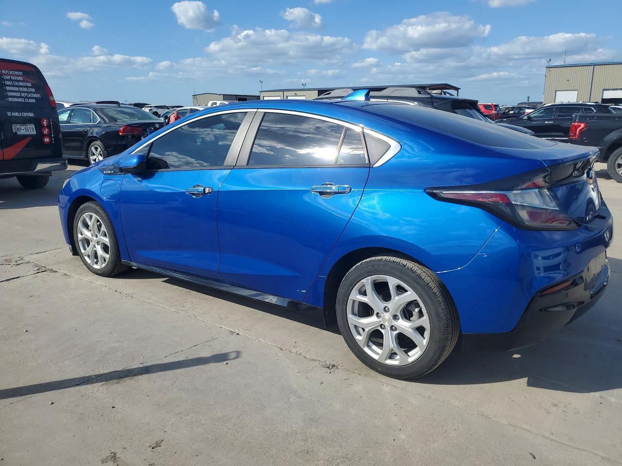 2017 Chevrolet Volt Premier - Фото 2