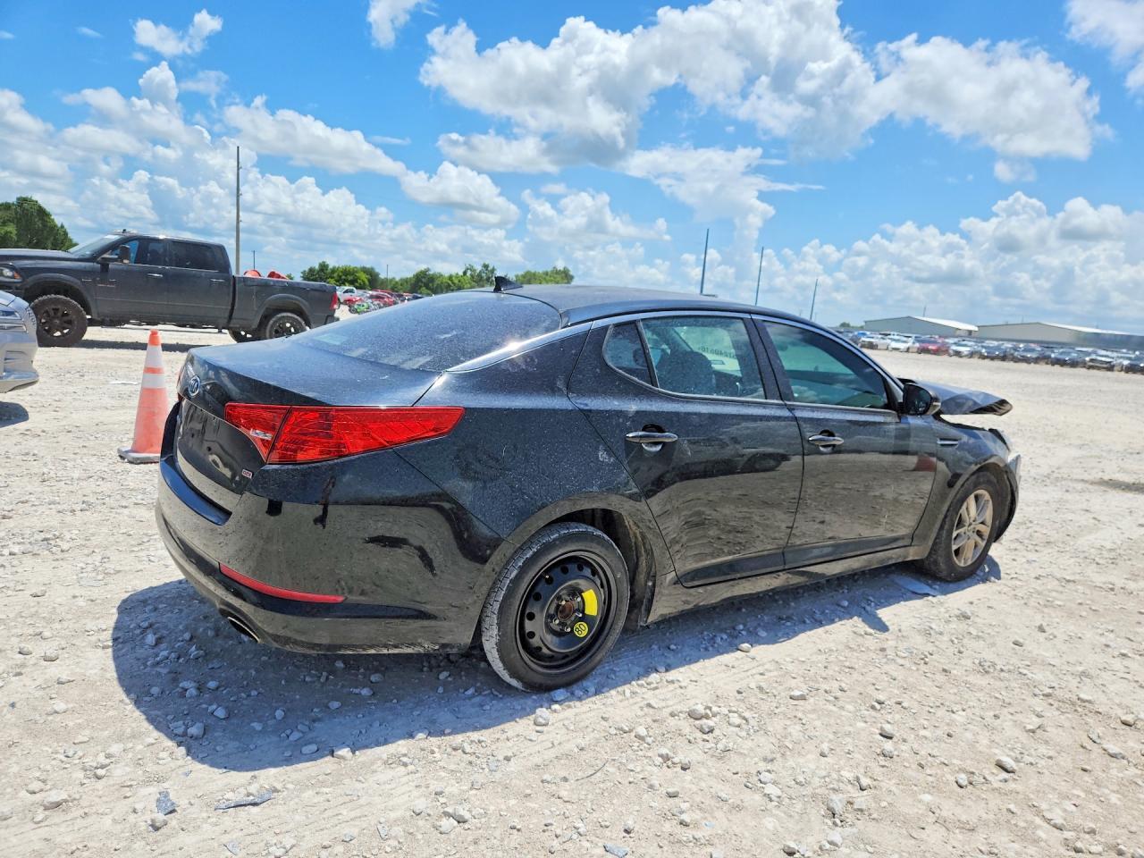 2011 Kia Optima Lx - Image 3