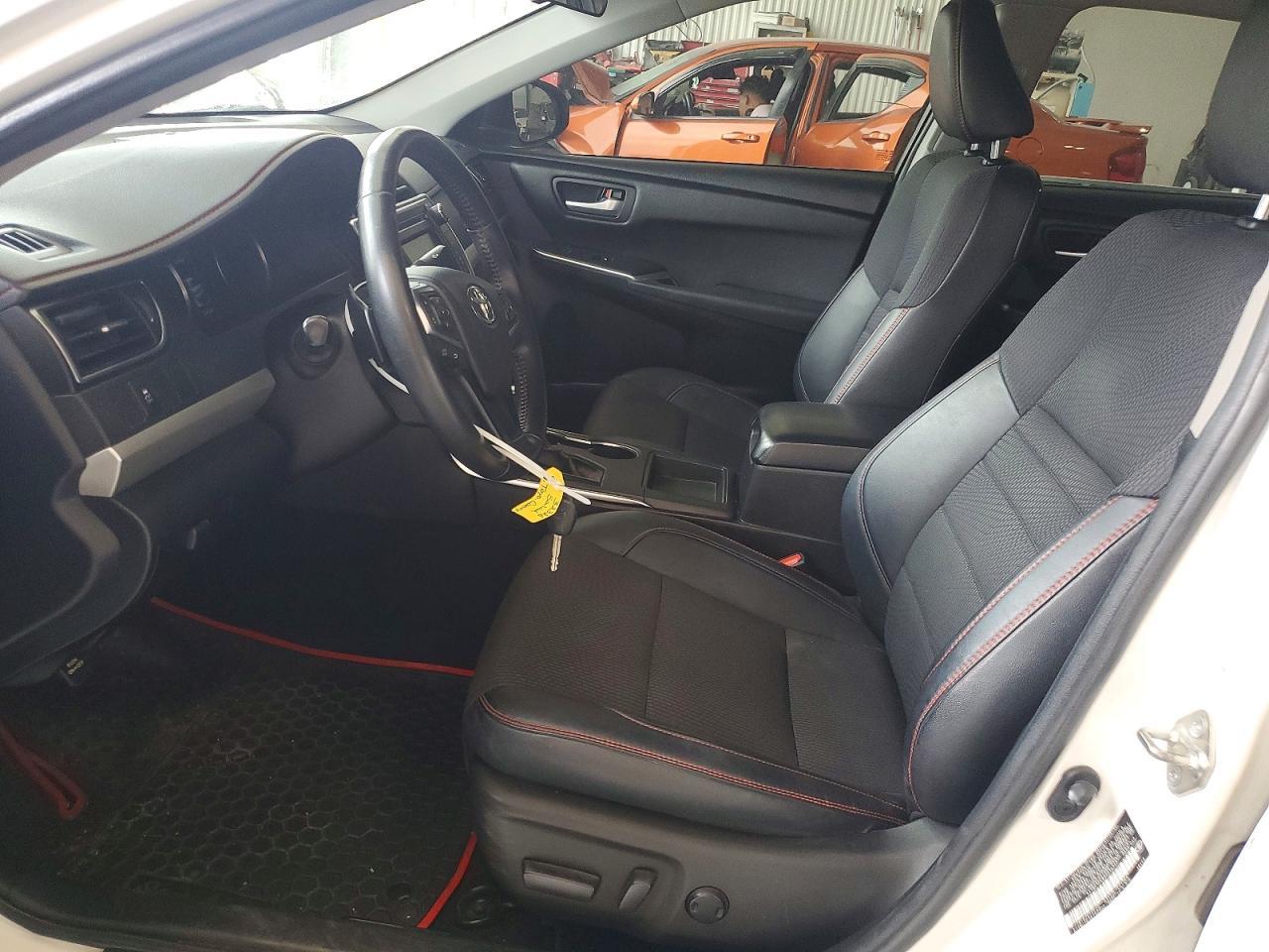 2016 Toyota Camry Se - Фото 7
