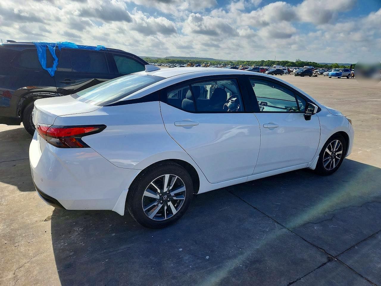 2025 Nissan Versa Sv - Фото 3