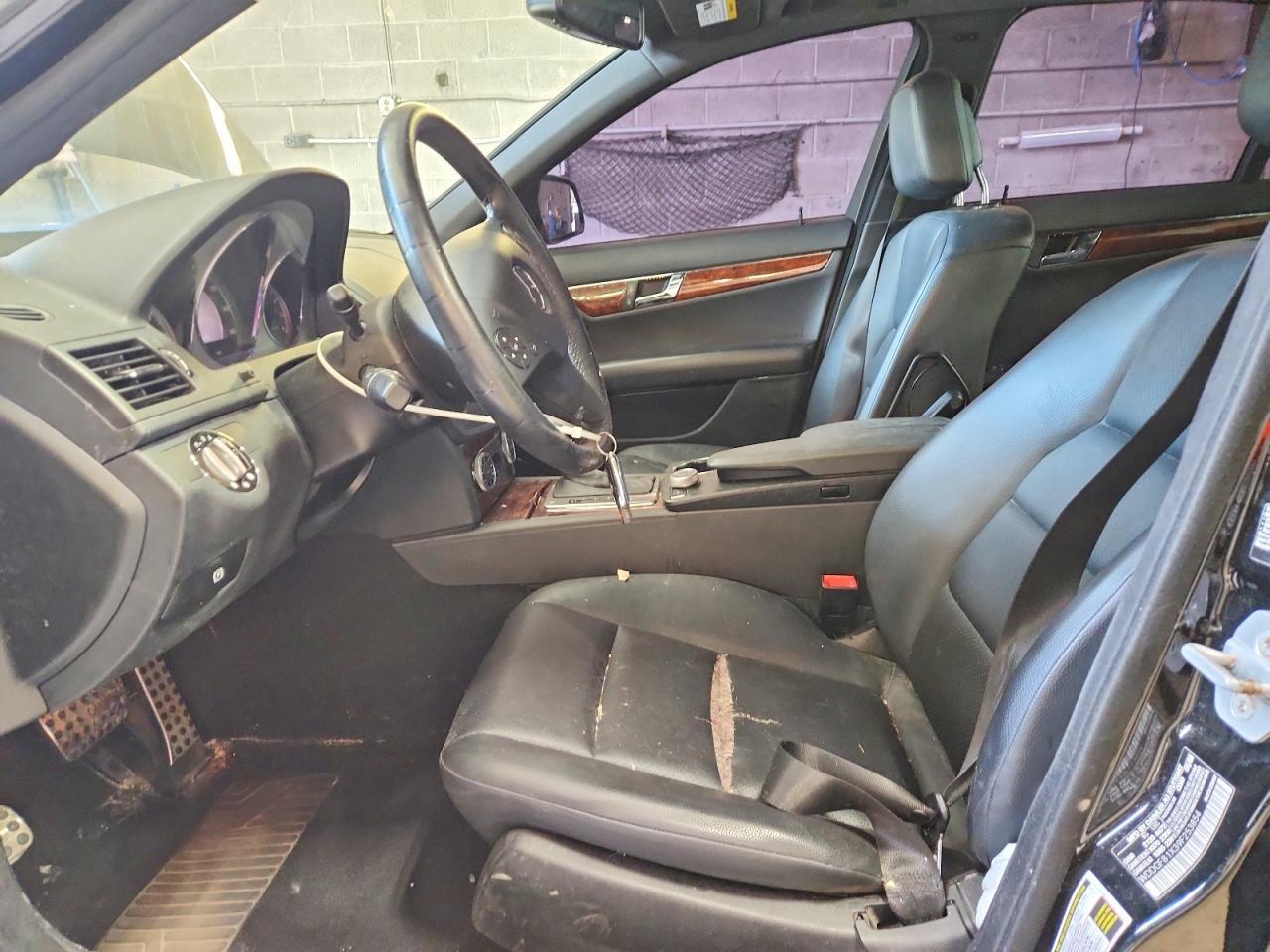 2009 Mercedes-Benz C 300 4Matic - Image 7