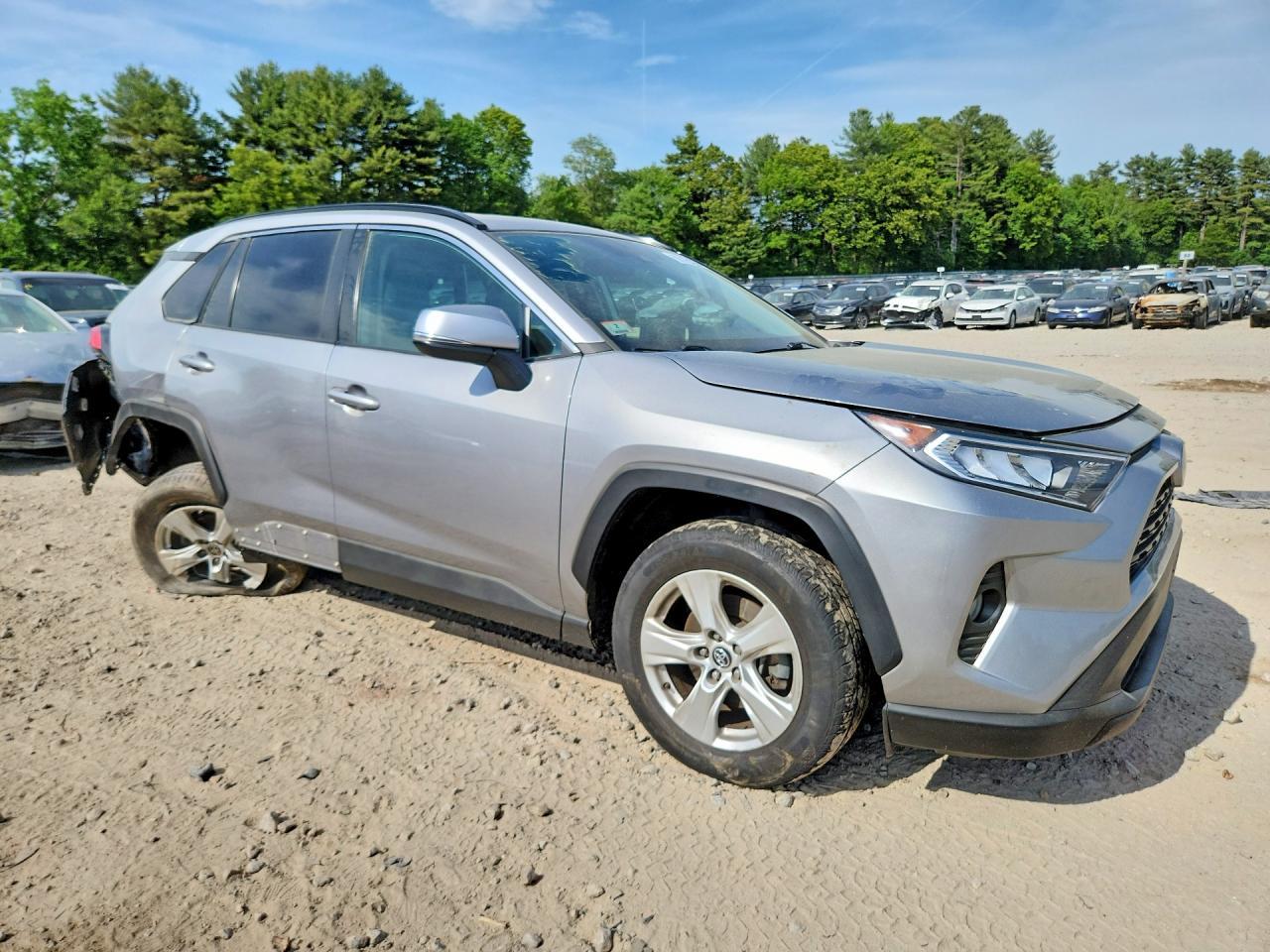 2020 Toyota Rav4 Xle - Image 4